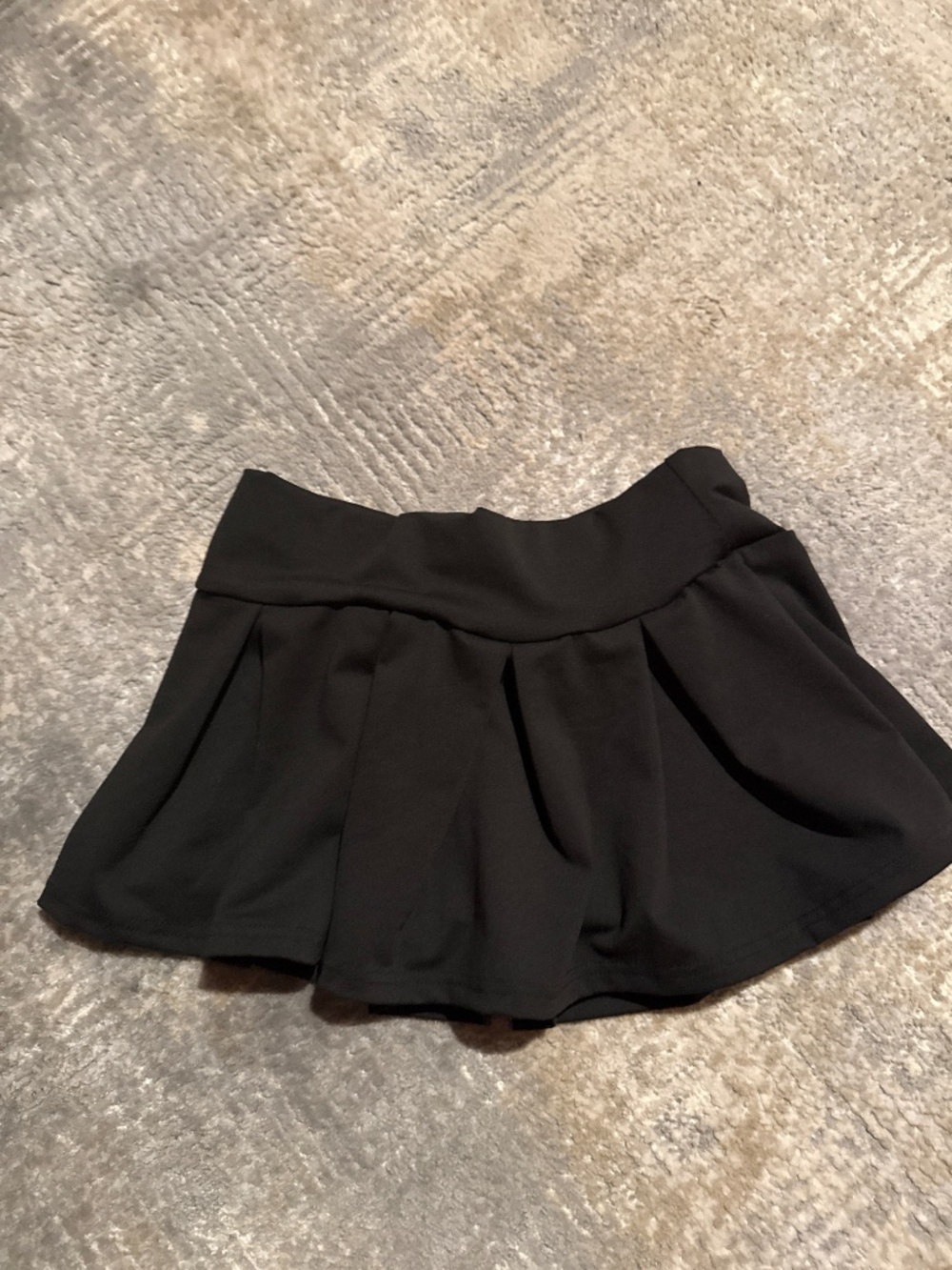 SHEIN black mini skirt